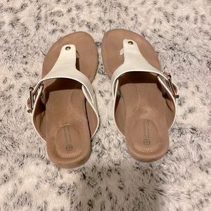 Giani Bernini, white with gold buckles, size 5, Sandals.